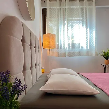 εmerald Luxury شقة سالونيك