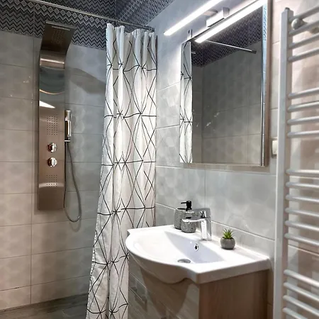 شقة εmerald Luxury *