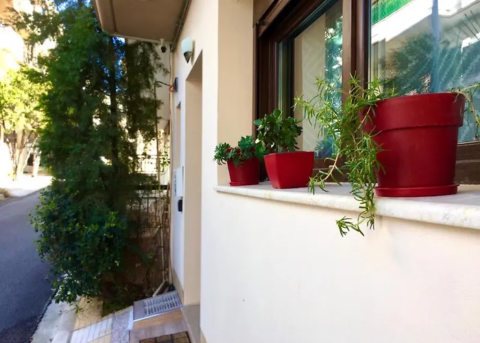 εmerald Luxury Apartment *
