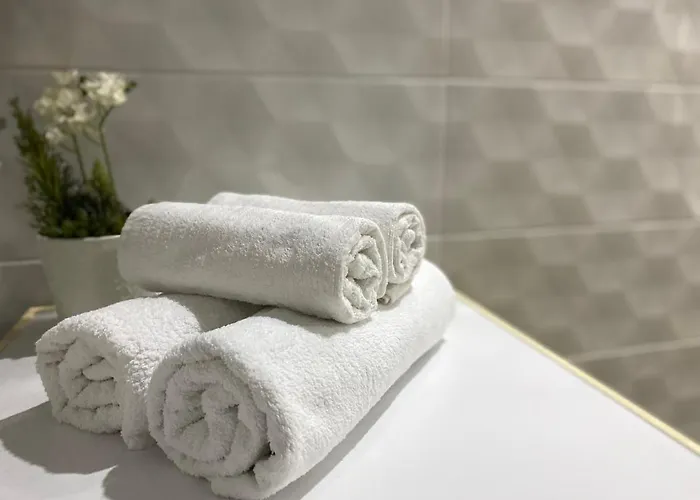 εmerald Luxury