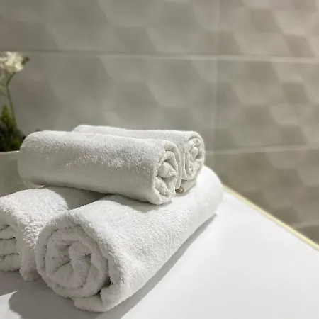 εmerald Luxury